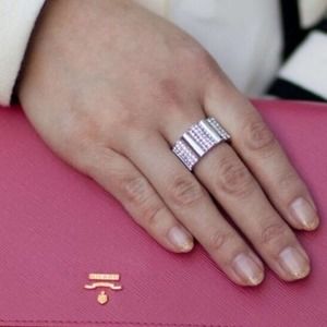 Copied - 18k White Gold Scallop Ring Size 8